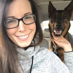 Meet your Posher, Lauren